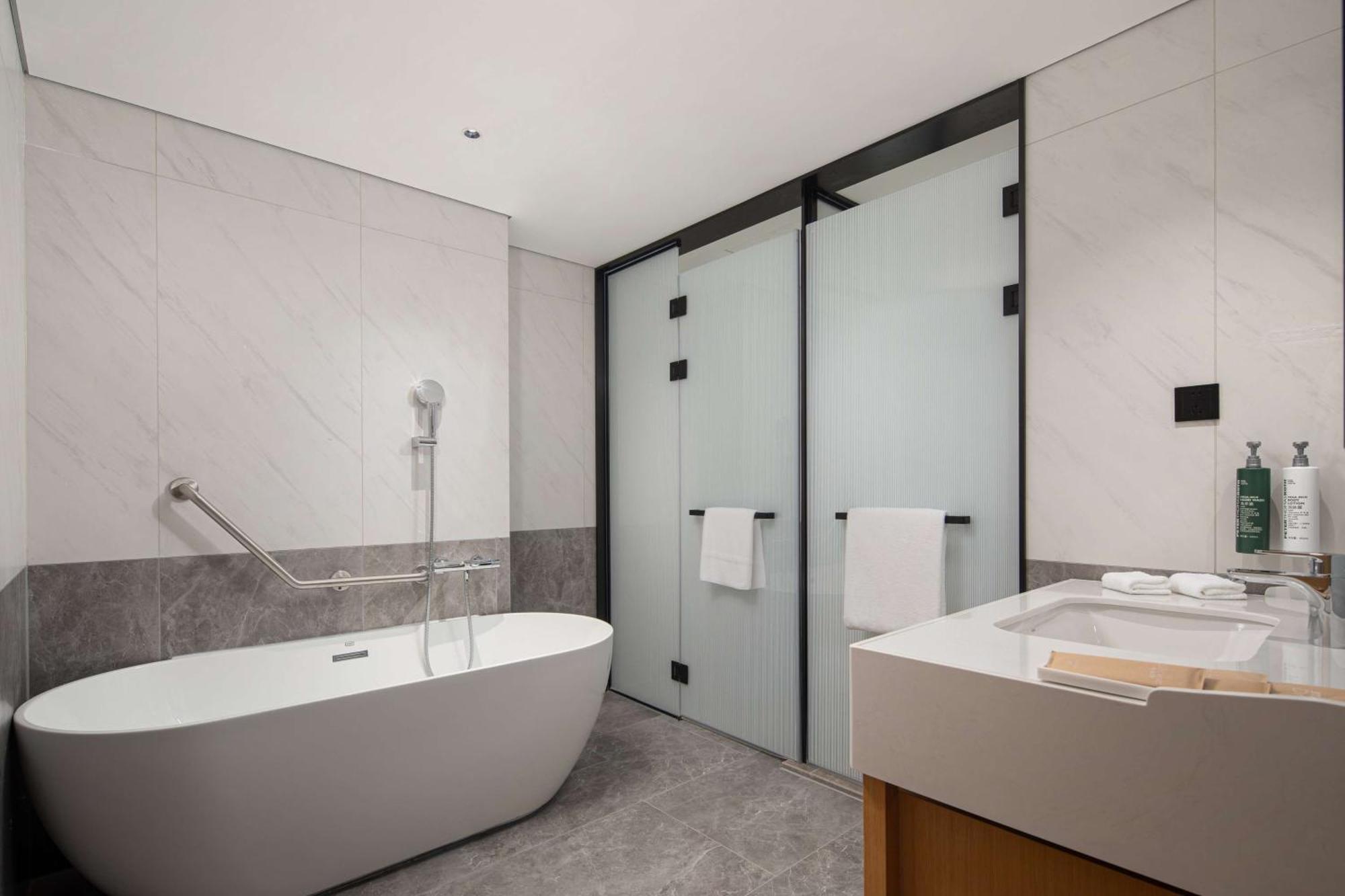 Hilton Garden Inn Chengde Mountain Resort Esterno foto